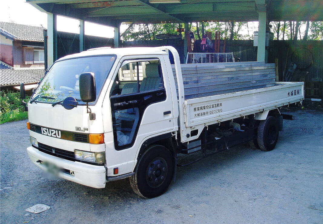 2トン平ボディー車